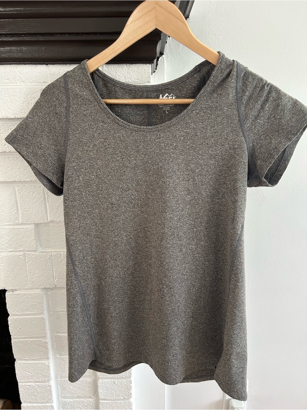 REI Women’s Gray Short Sleeve Performance Tee
